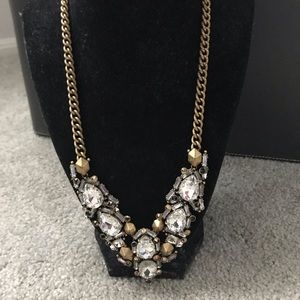 Stella & dot Zora statement necklace euc (retired)